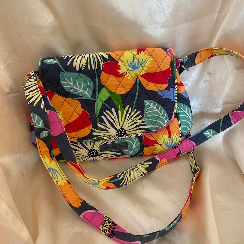 Retired Vera Bradley Jazzy Blooms Floral Quilted Flap Crossbody Colorful Cotton